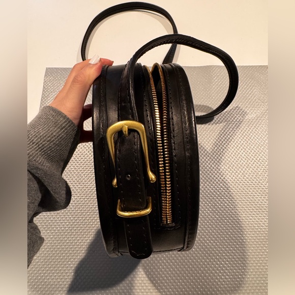 FOUNT The Roundabout Raven Leather Crossbody Bag - Picture 4 of 7